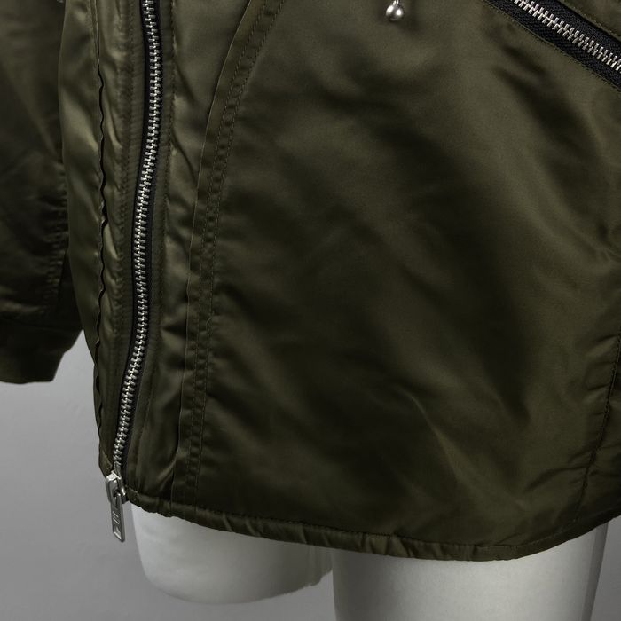 AllSaints — нейлоновий бомбер оверсайз крою