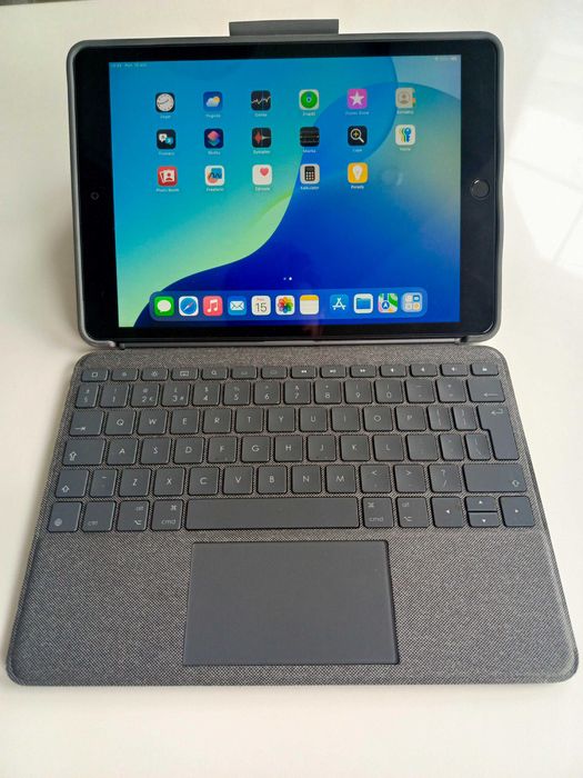 iPAD Apple (9th Generation) 64GB Space Gray WiFi + Celullar