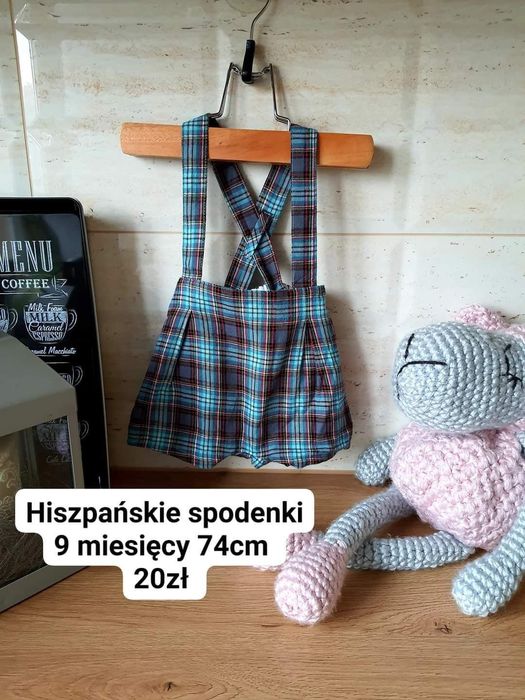 Spodenki na szelkach 9 miesięcy 74cm