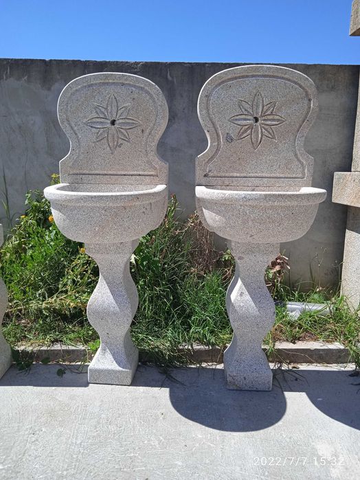 Fontanário em granito de ponte de Lima amaciado