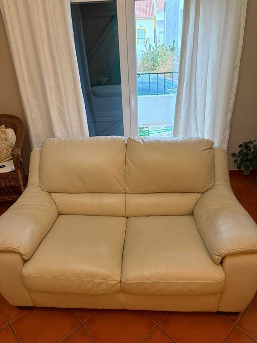 Sofas reclináveis em pele