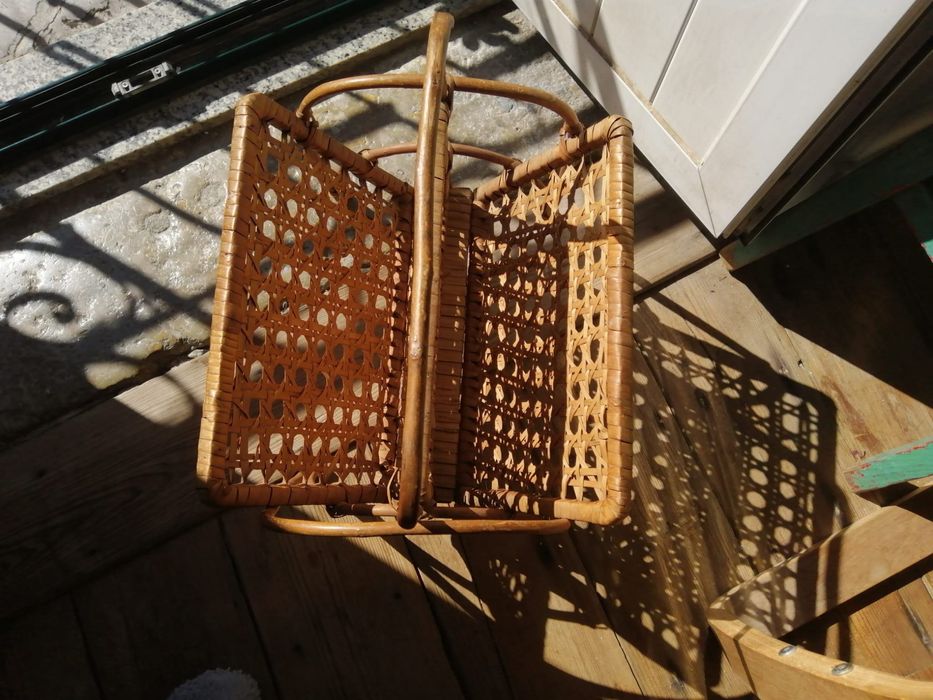 Porta-revistas em verga