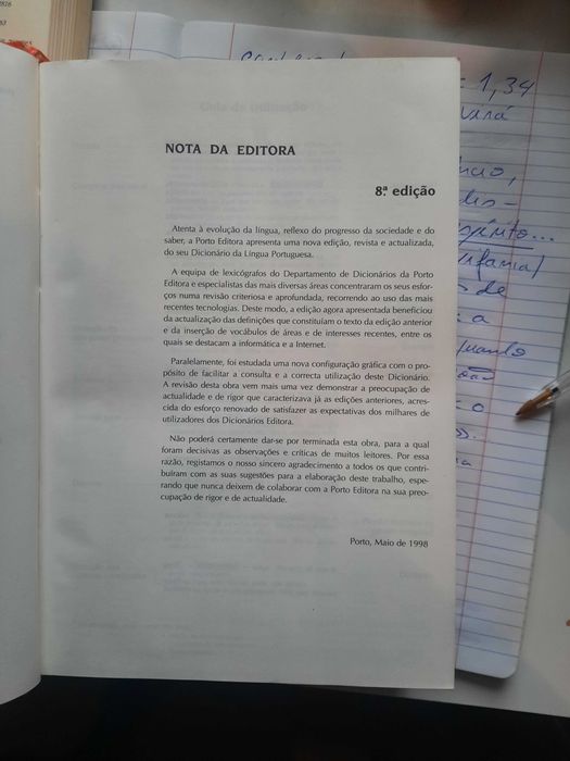 Dicionário de língua portuguesa