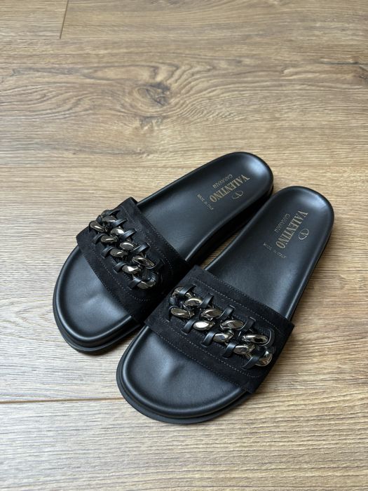 Продам шльопанці Valentino