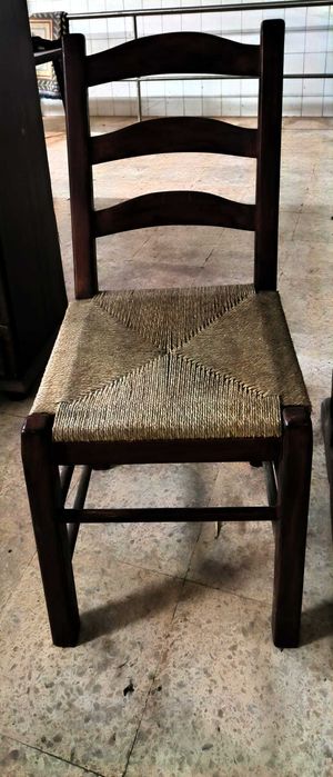 Mesa com tampo mármore e fogão