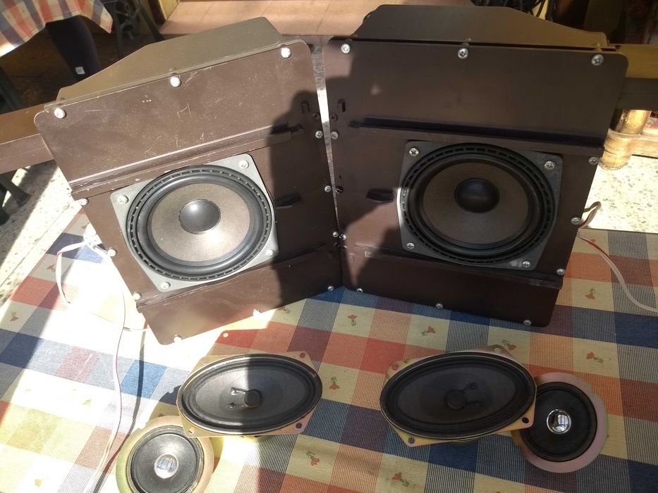 Zestaw głośników stereo PHILIPS - 6 szt.