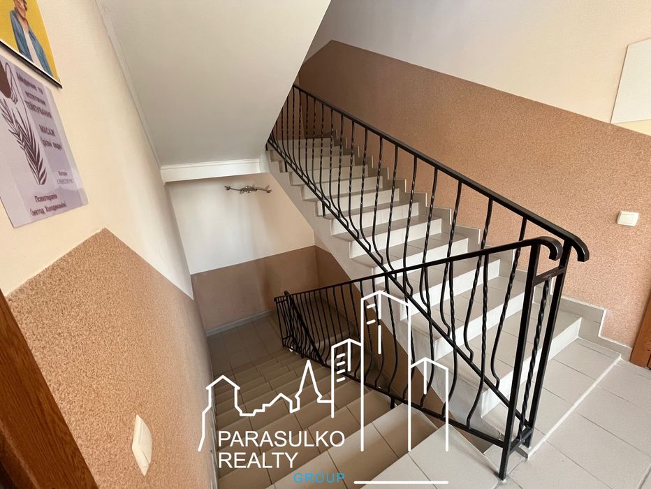 Продам перлину Мікрорайону! 831 м2 | 10 соток