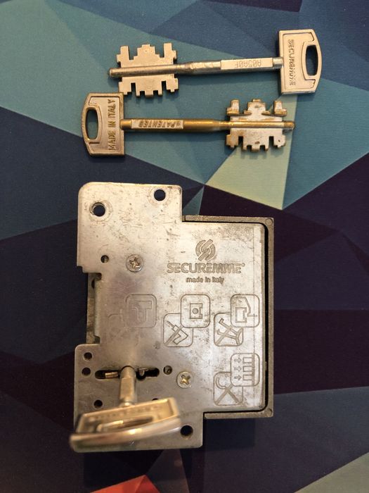 Segredo de fechadura Securemme (3 chaves originais)