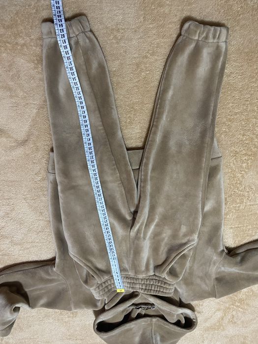 Велюровий теплий костюм для дівчинки