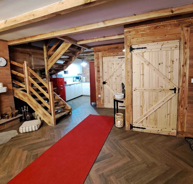 DOM nad jeziorem. Kaszubska Wenecja. 10 osób. Sauna, Balia