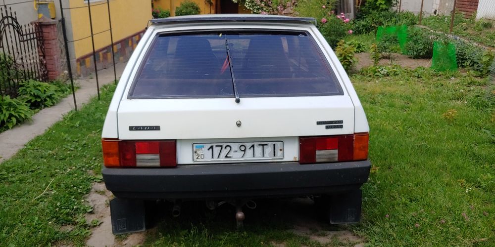 Продам ваз 21083