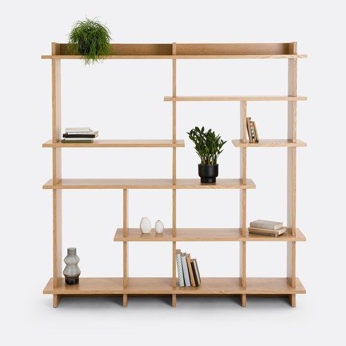 Estante em madeira maciça