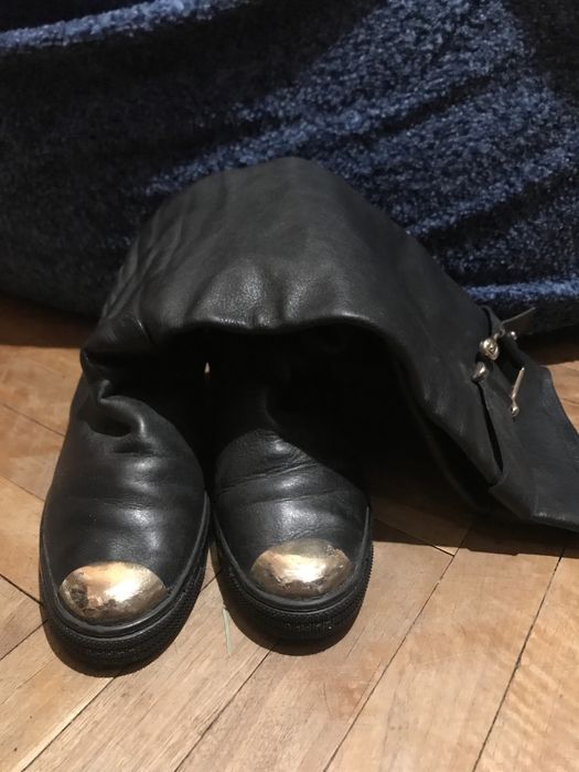 Продаю взуття оригінальне  BALDININI