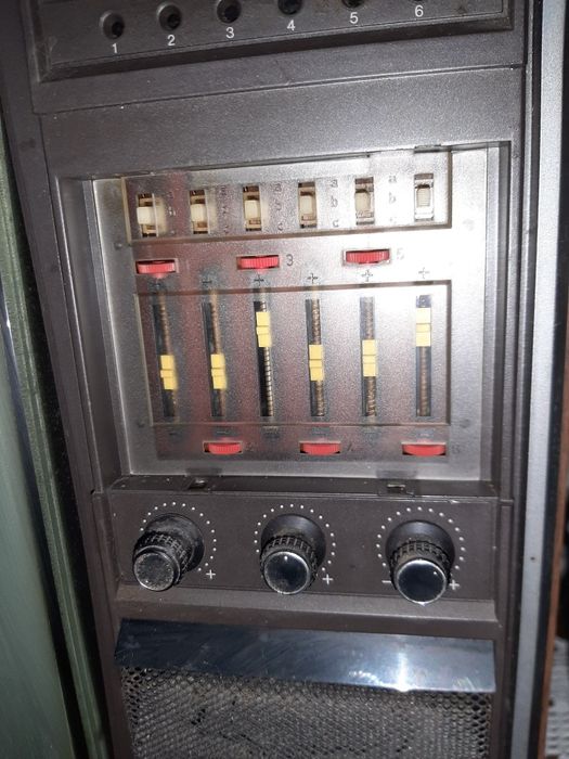 Televisão a preto e branco Philips