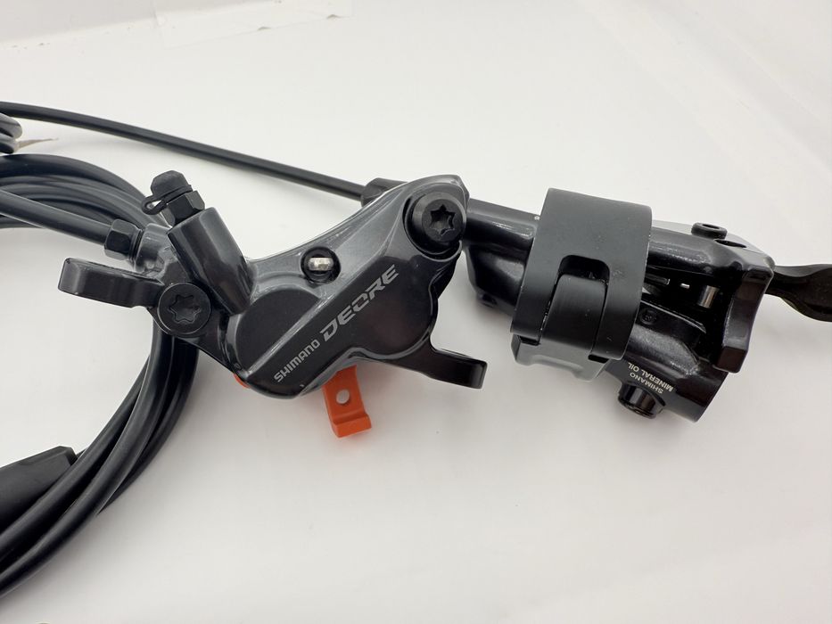 Нові гідравліні гальма Shimano Deore M6120 4 поршеві
