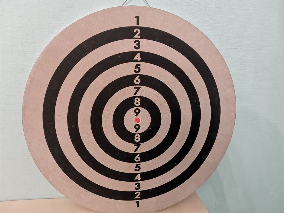 Дартс с дротиками (6 штук}