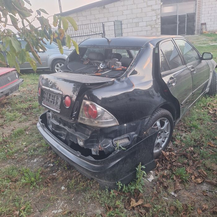 Drzwi prawy przód tył lexus is is200 is300  202