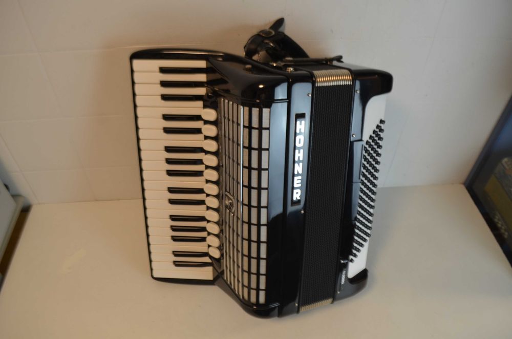 Acordeao Hohner Tango IV P 4 Voz 96 Baixox, N . 294