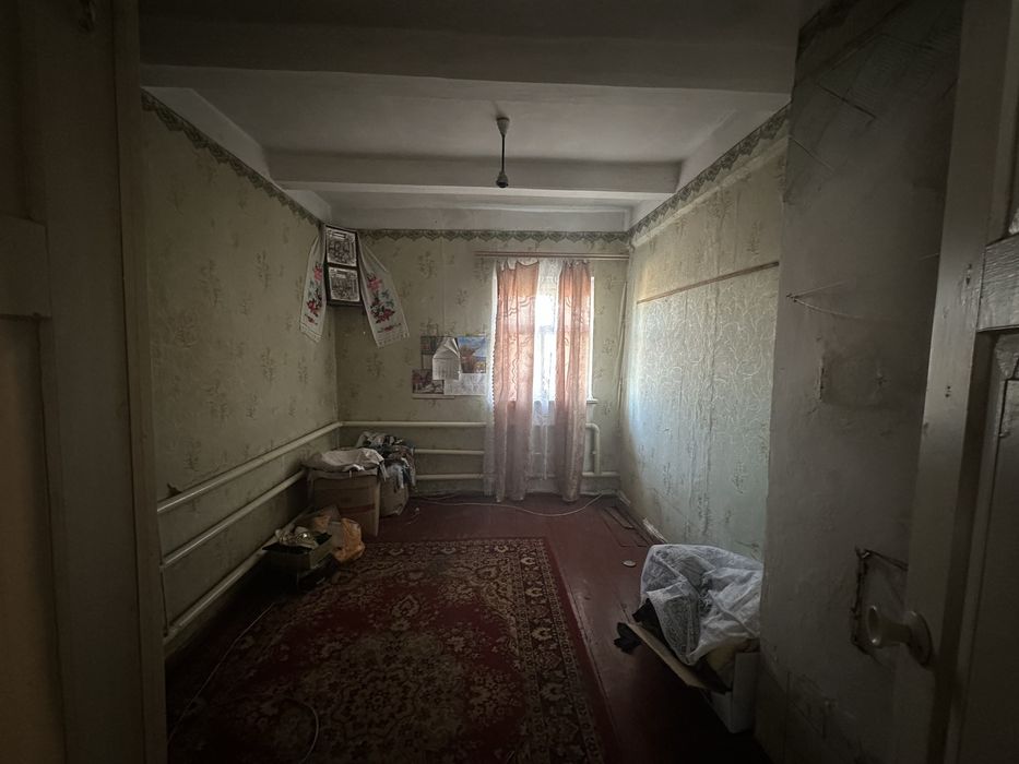 Продам будинок з виходом до річки