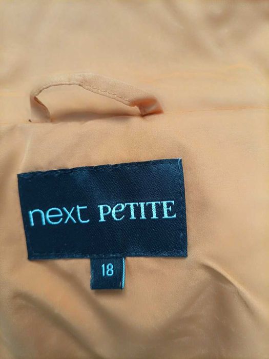 Kurtka puchowa Next 18
XXXL / 46 / 18·Bardzo dobry·Next
