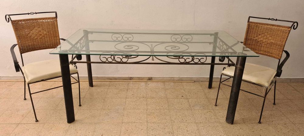 Conjunto de mesa e cadeiras de jardim