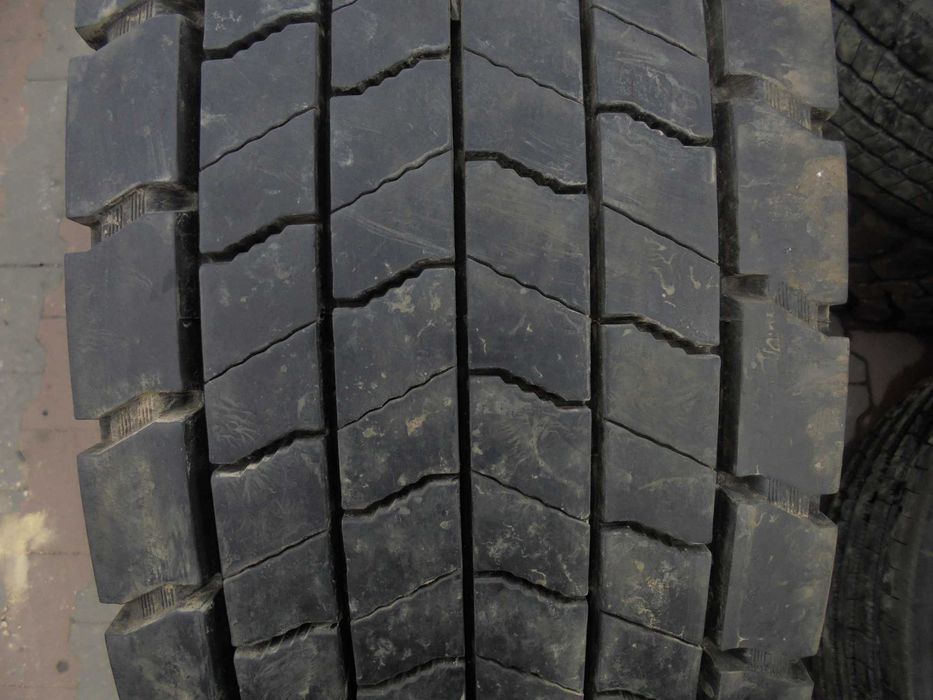 Opona 275/70R22.5 Continental Conti Hybryd HD3 (800 netto)