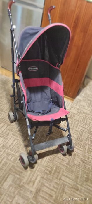 Продам срочно коляска трость фирмы Maclaren