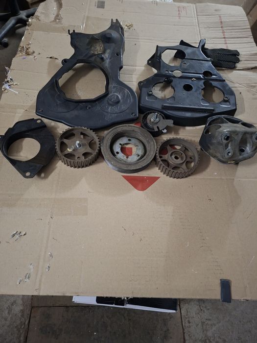 Головка двигуна  10FX7L