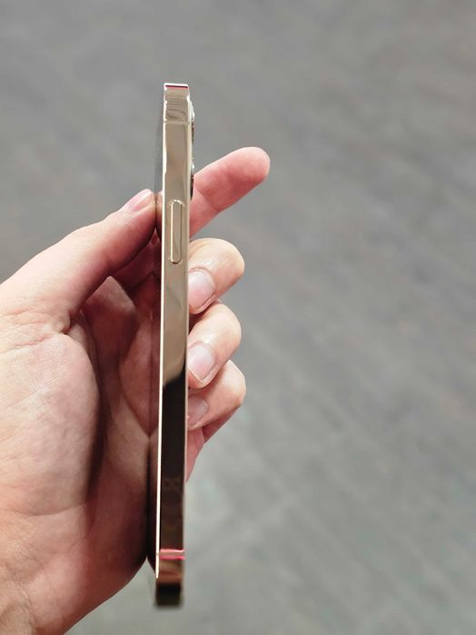 Iphone 12 pro gold ,stan idealny ! nowa bateria !