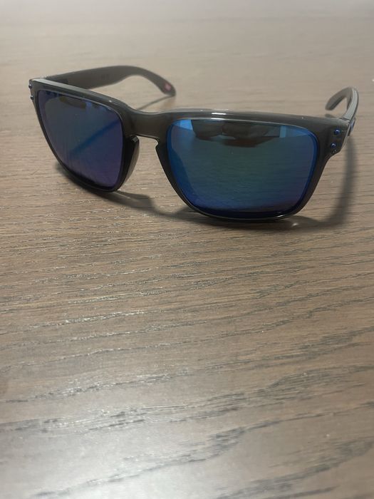 Óculos Oakley HolbrookXL Grey Smoke lentes azuis Polarized