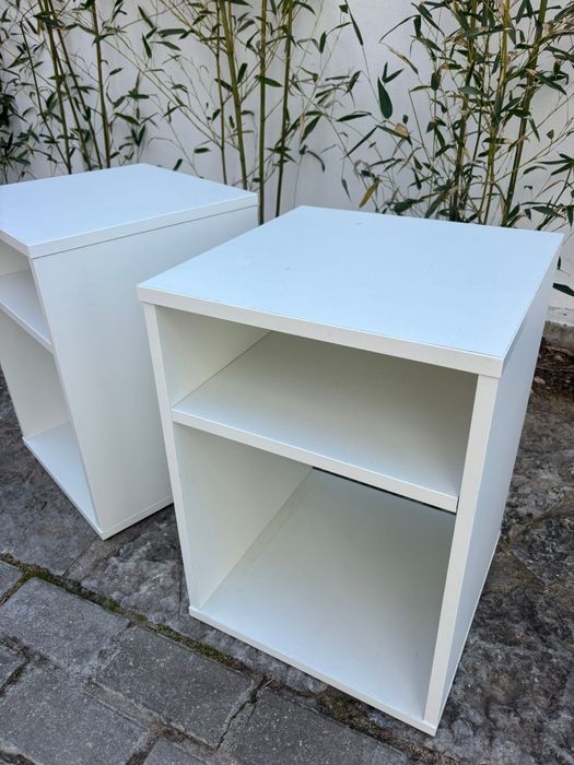 2 Mesa de cabeceira IKEA branca