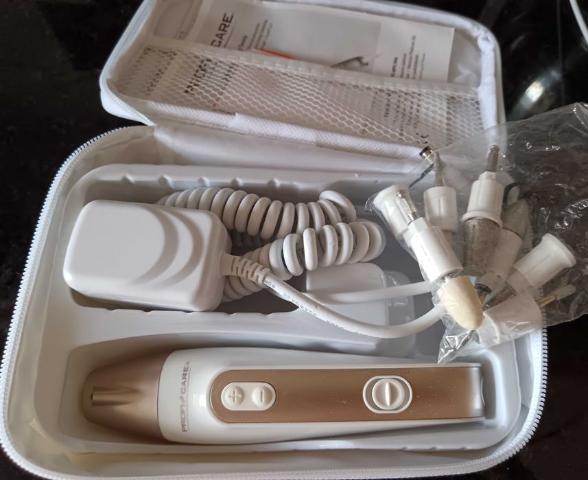 Conjunto de manicure e pedicure