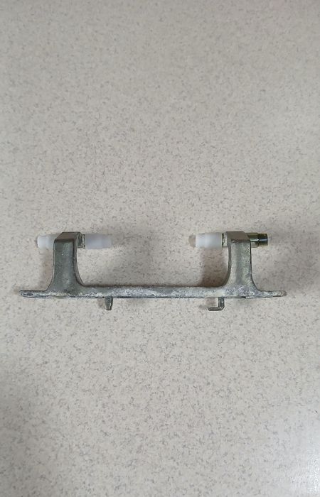 Zawias drzwiczek pralki Beko