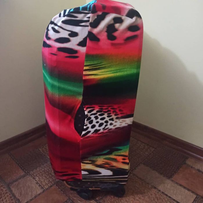 Чехол на чемодан