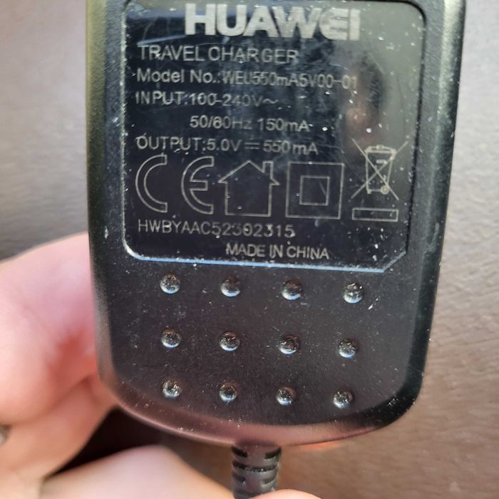 Adaptador USB travel charger Huawei WEU 550m