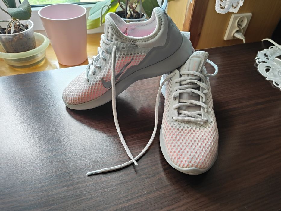 Buty Nike sportowe