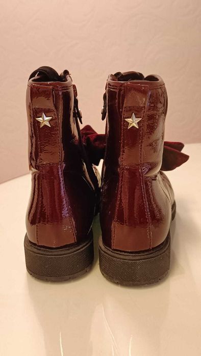 Botas de menina bordô da marca "GIOS EPPO"