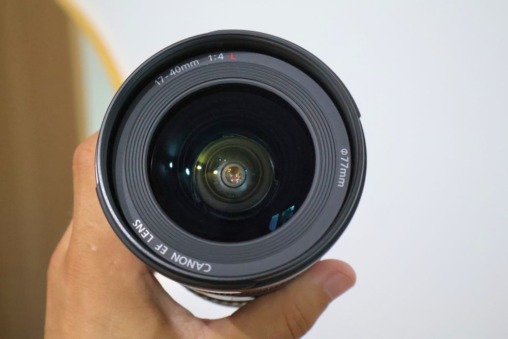 Canon EF 17-40mm F/1.4 L USM