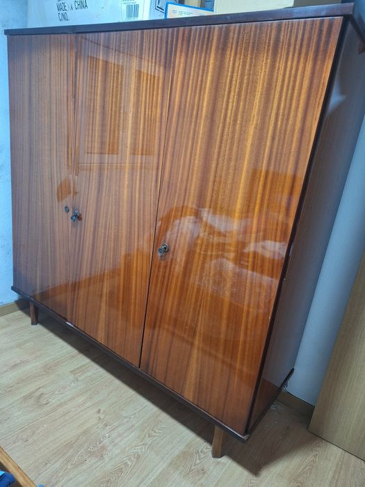 Vendo mobília antiga