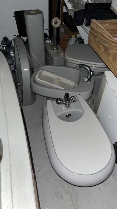 Bidés, Lavatório e torneiras