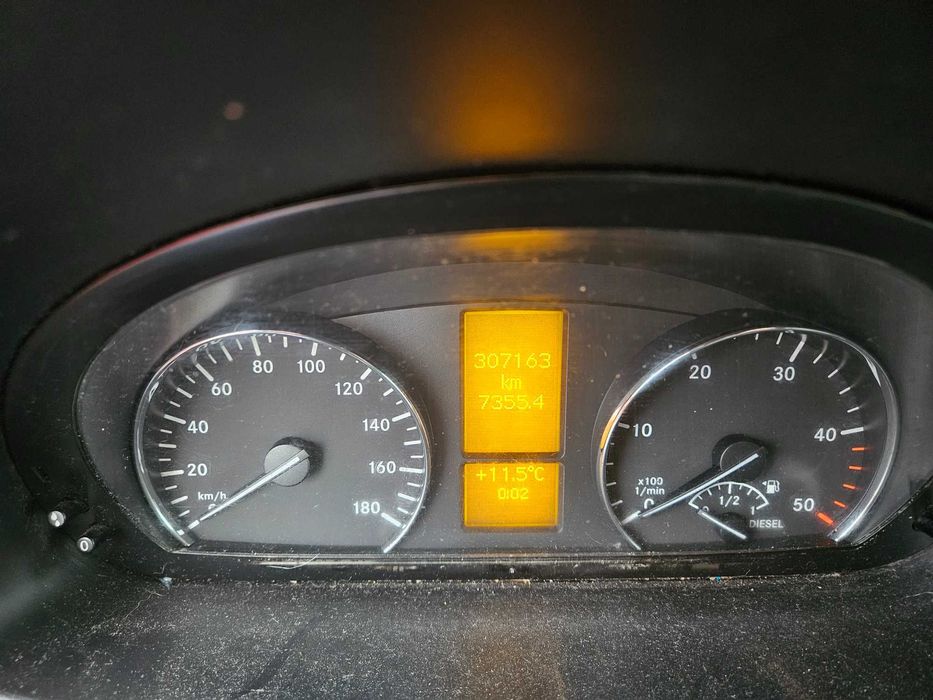 Mercedes-Benz Sprinter 2014, гідроборт