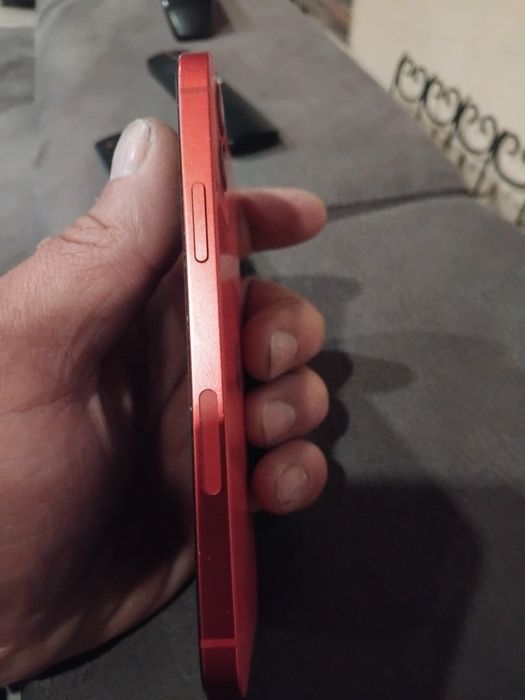 Iphone 12 vermelho