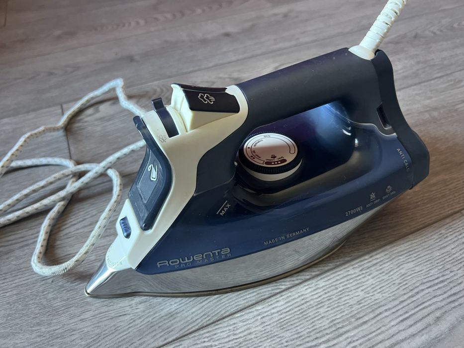 Ferro engomar Rowenta 2700W