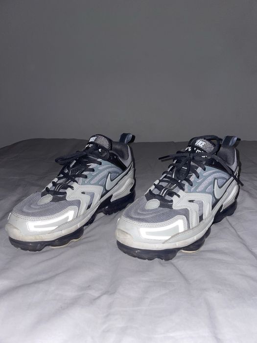 NIKE Vapormax Evo Wolf