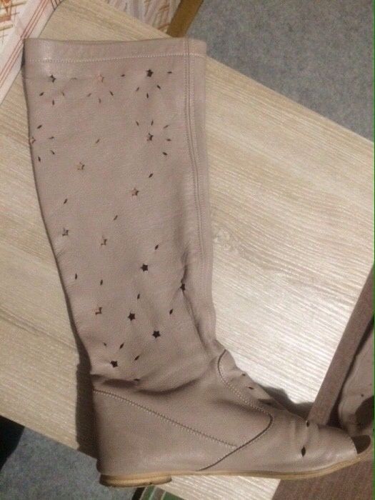 Продам кожаные летние сапожки,ботинки 36 р