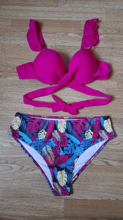 Шикарний купальник, новий, розмір L, XL