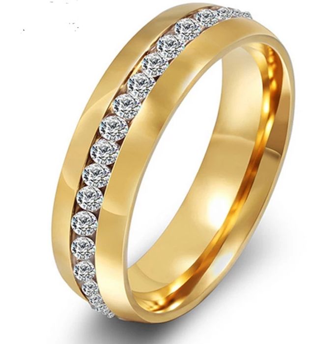 Anel lindíssimo banhado ouro 18k. Possibilidade de gravar nome e data