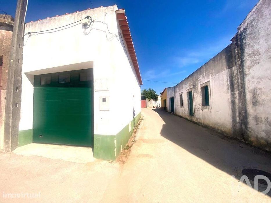 Hangar em Bombarral e Vale Covo de 40,00 m2