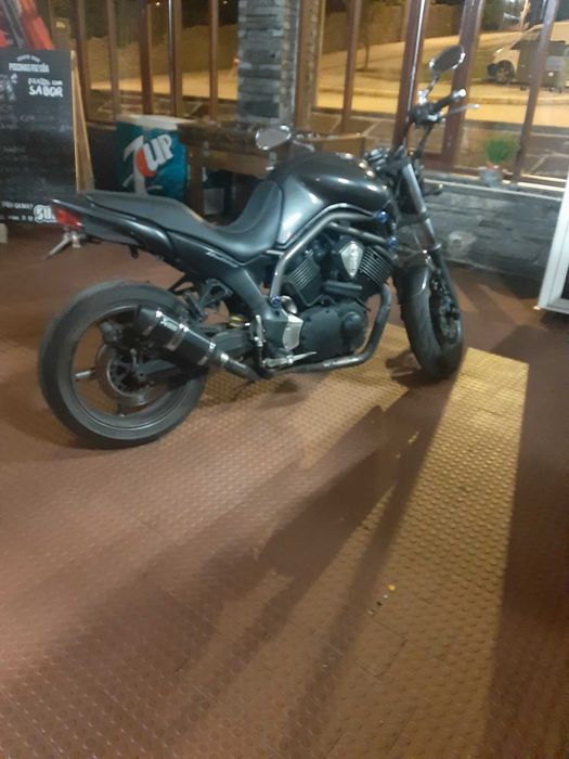 Vende se mota Yamanha Buldog