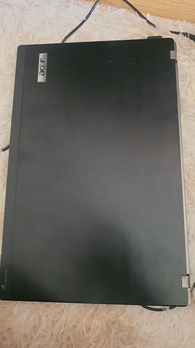 Acer laptop i5 with charger.8 gn ram/ 500 GB hhd